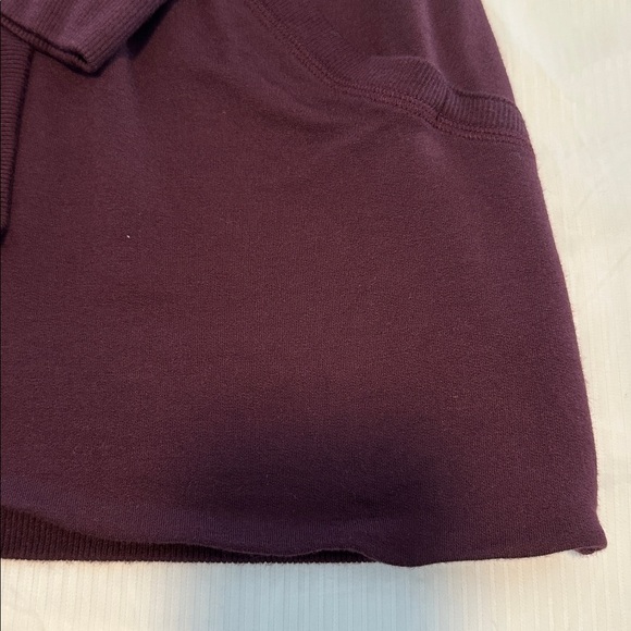 Athleta Cozy Soft Pranayama Wrap Light Cabernet Womens Size Medium‎ - Picture 7 of 12